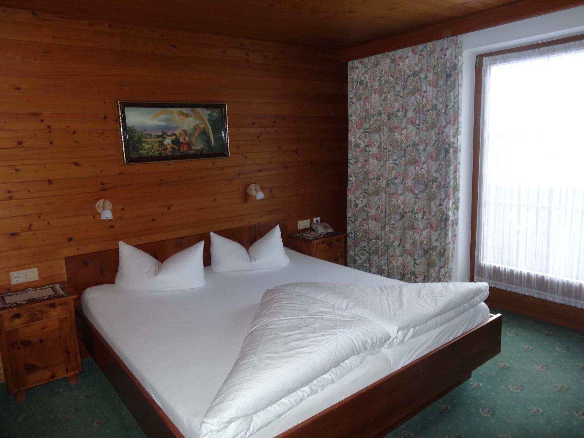 Hotel Walchenhof Mayrhofen Zimmer foto